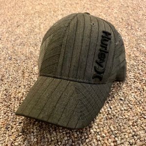 Hurley flex-fit , small / medium